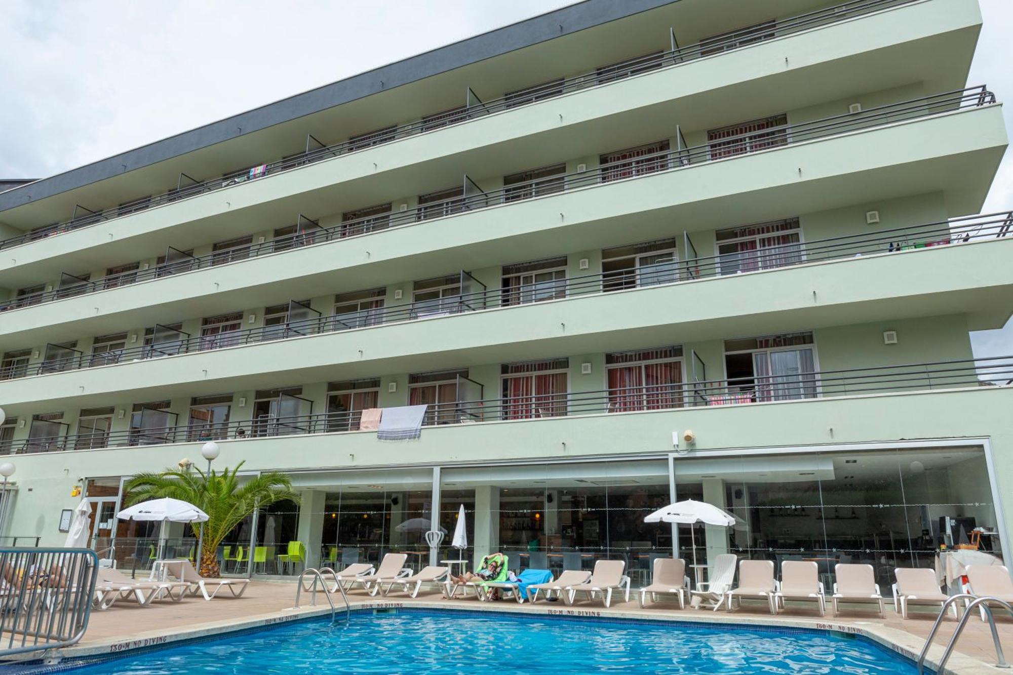 Medplaya Aparthotel Esmeraldas Tossa de Mar Luaran gambar