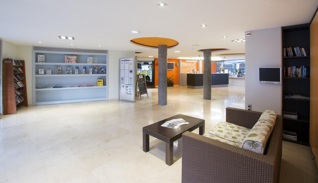 Medplaya Aparthotel Esmeraldas Tossa de Mar Luaran gambar