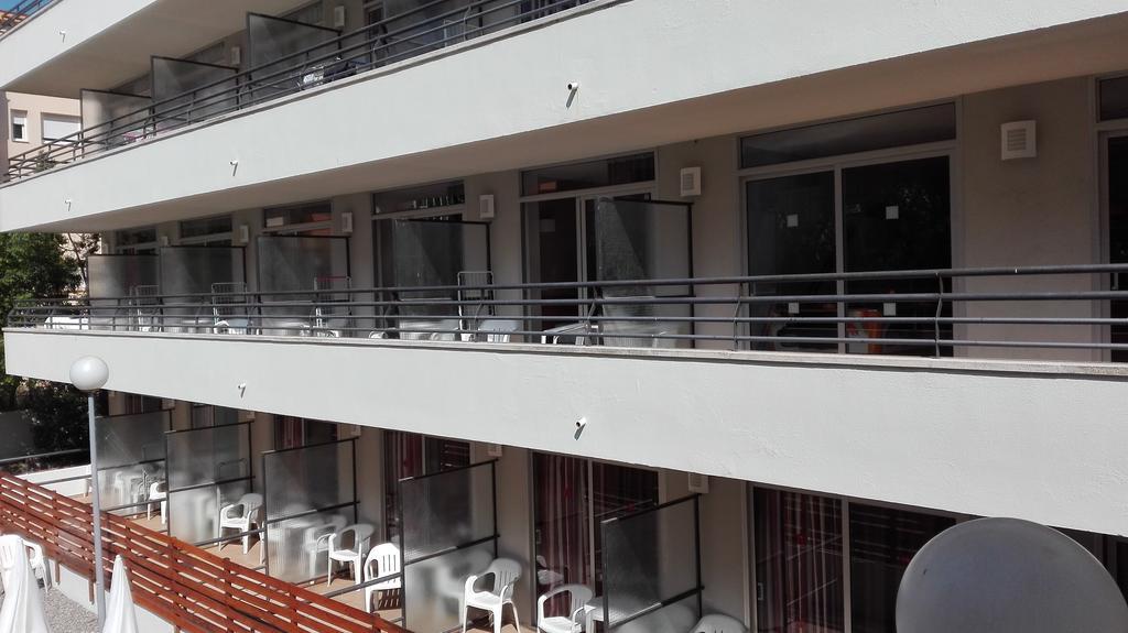 Medplaya Aparthotel Esmeraldas Tossa de Mar Luaran gambar